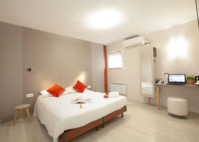 Lyon - Priest Hotel Saint-Priest (Rhone)