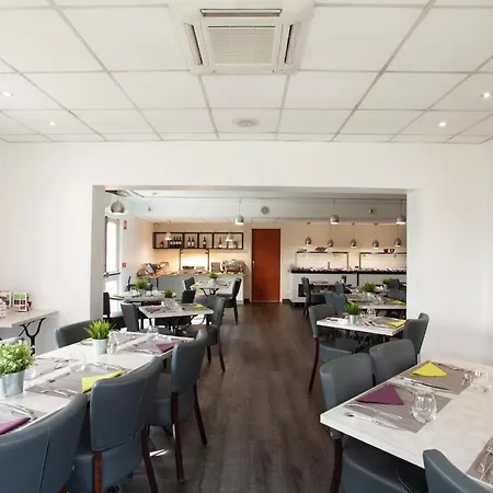 Lyon - Priest Hotel 3*